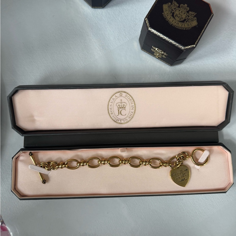 Juicy Couture Gold Bracelet with Heart Charm